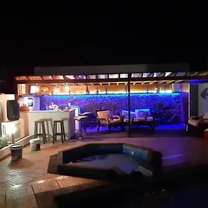 https://extremely-private-villa-heated-pool-jacuzzi-pool-wet.in-canary-islands.com