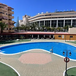 https://apt-seaview-and-sunset-los-cristianos.tenerifehoteles.net